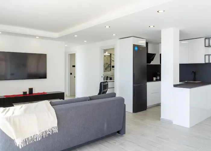Seaside Fuengirola Apartment Malaga