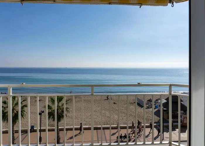 Seaside Fuengirola Apartment Malaga